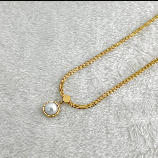 ZARAHÉ Signature Pearl Drop Necklace