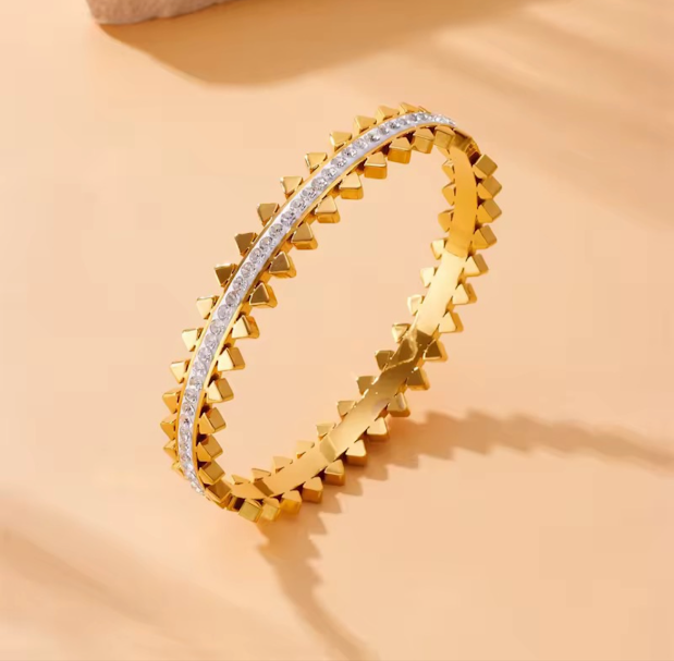 The ZARAHÉ Apex Pavé Bangle