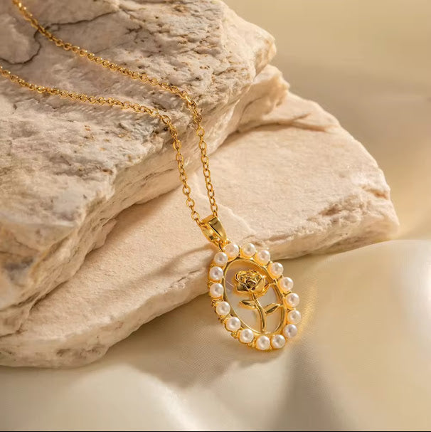 ZARAHÉ: Pearl Rosé Pendant