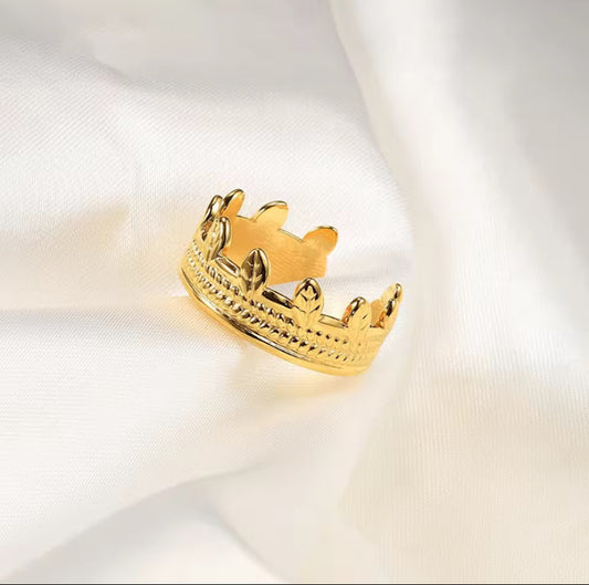 ZARAHÉ Regal Majesty Ring