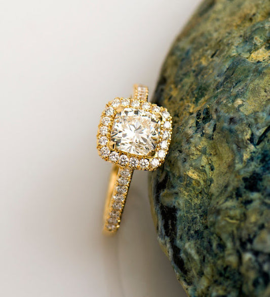 ZARAHE Radiance: Cushion-Cut Halo Diamond Ring in Luxe Yellow Gold