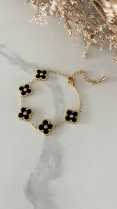 ✨ ZARAHÉ Noir Clover Charm Bracelet