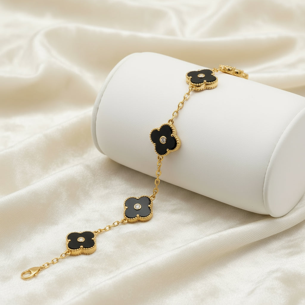 ✨ ZARAHÉ Noir Clover Charm Bracelet