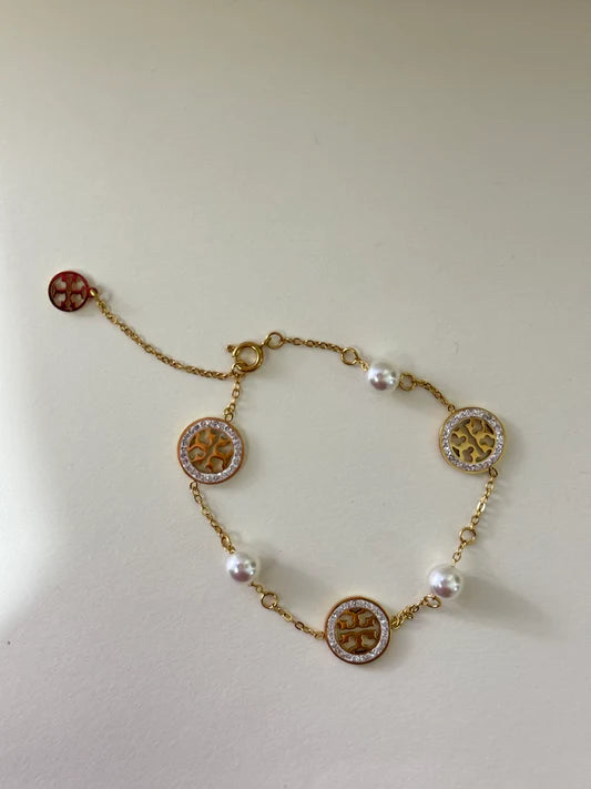ZARAHÉ Iconic Pearl Charm Bracelet