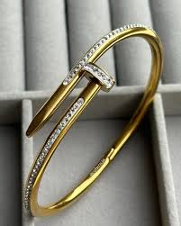 ZARAHÉ Luxe Nail Bangle – Gold & Crystal Statement Bracelet