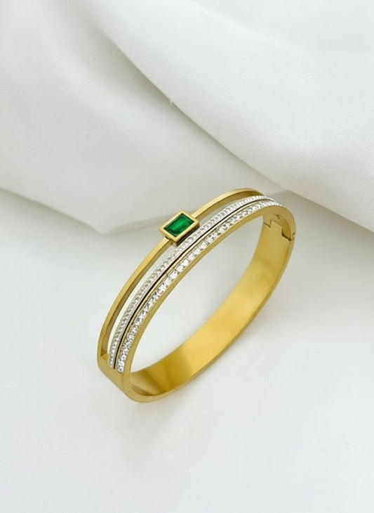 ZARAHÉ Eternal Emerald Gold Bangle