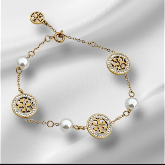 ZARAHÉ Iconic Pearl Charm Bracelet