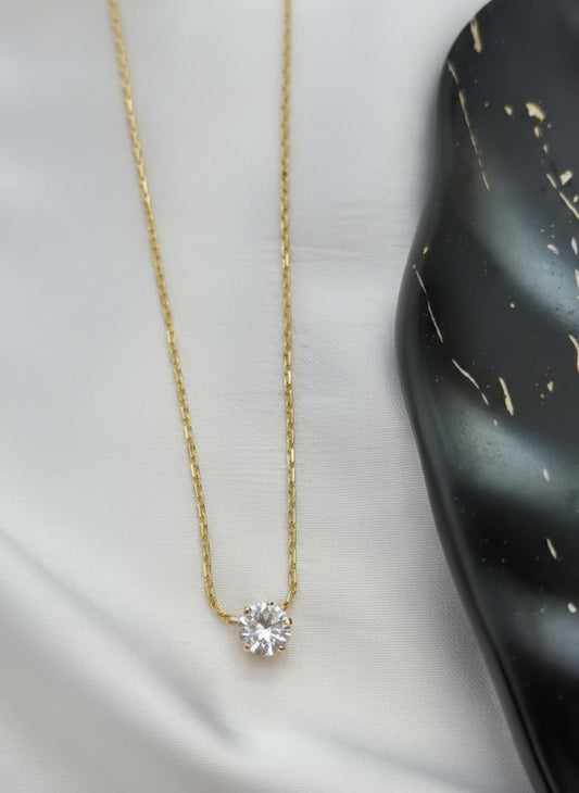 ZARAHÉ Solitaire Radiance Necklace